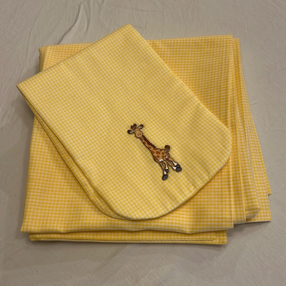 Giraffe‎ Burp cloth and receiving blanket